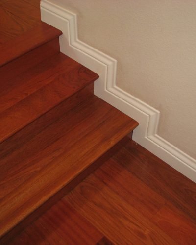 Tr_Flat-Baseboard-Flooring-Installation_2